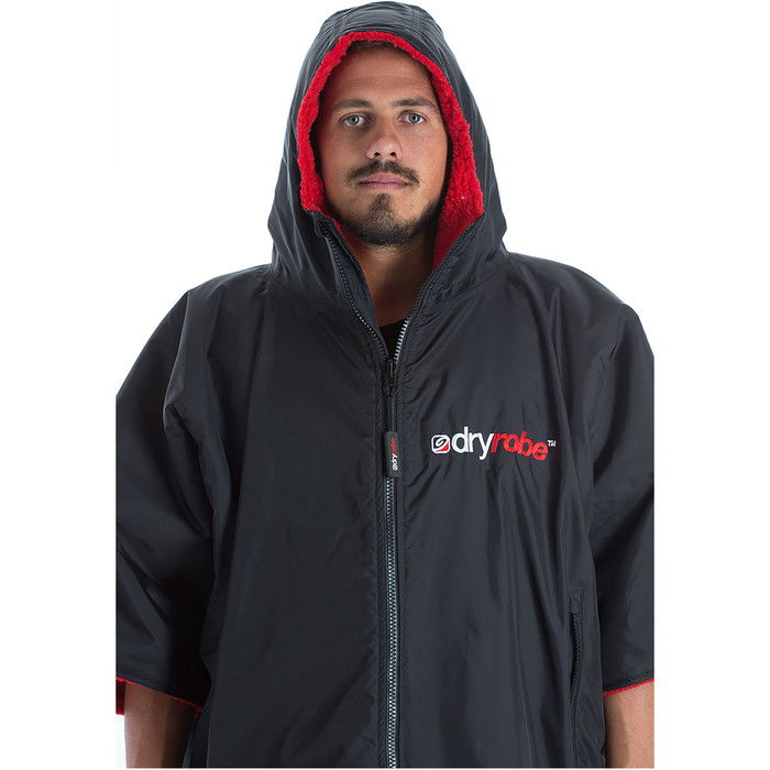 2023 Dryrobe Advance Kurzer rmel Wechsel Robe DR100 - Black / Rot